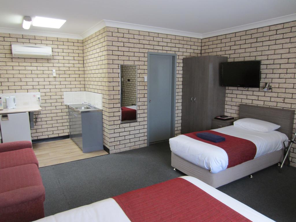 Cowra Crest Motel Exterior foto
