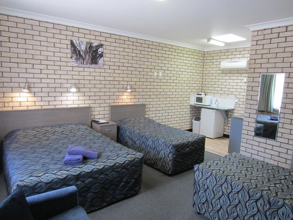 Cowra Crest Motel Exterior foto